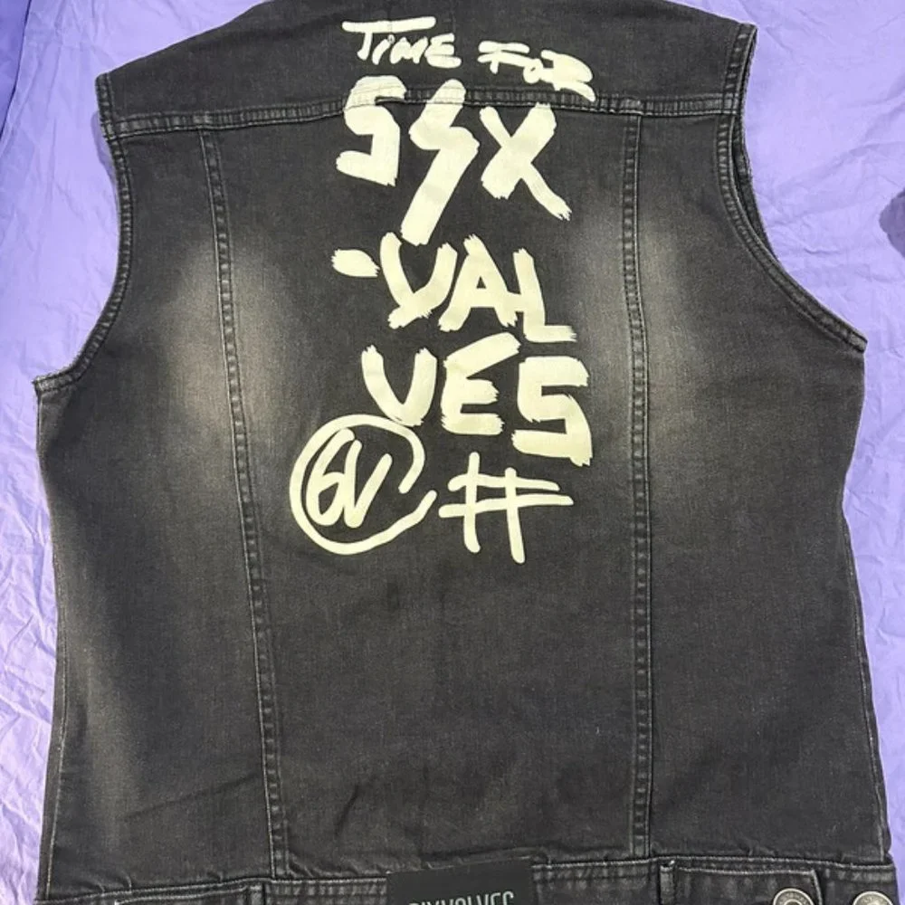 Jeans jacket - Picture 2 of 3